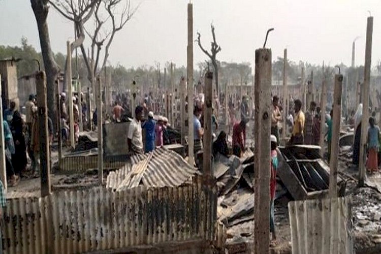 রোহিঙ্গা ক্যাম্পে অগ্নিকাণ্ডে ৫ শতাধিক ঘর পুড়ে ছাই