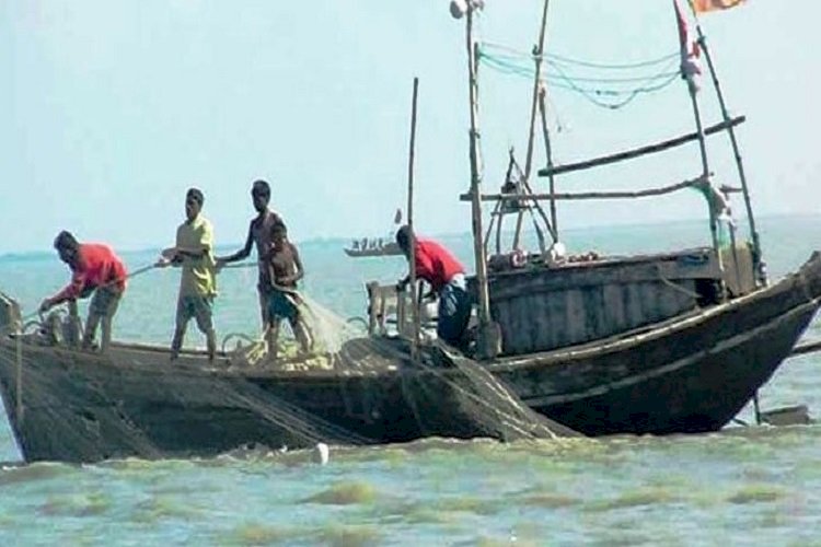 ২০ মে থেকে ২৩ জুলাই পর্যন্ত সাগরে মাছ ধরা নিষিদ্ধ