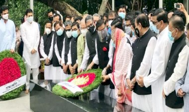 ছয় দফা দিবসে বঙ্গবন্ধুর প্রতিকৃতিতে আওয়ামী লীগের শ্রদ্ধা নিবেদন