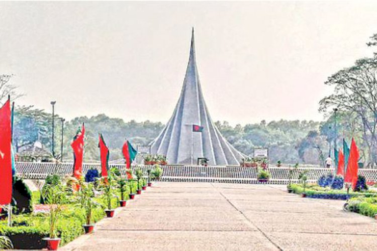 বাঙালির গৌরবদীপ্ত স্বাধীনতার দিন আজ