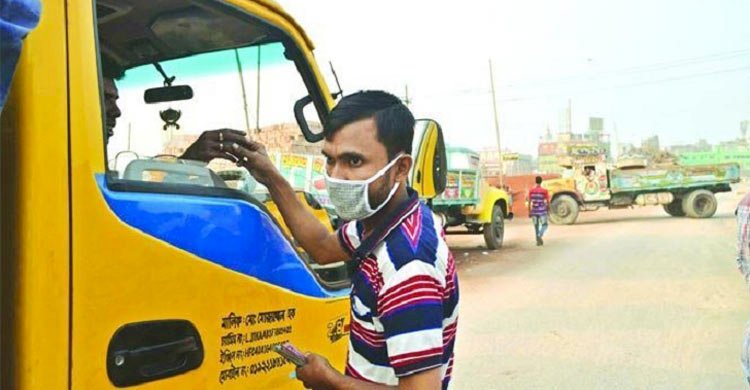 মহাসড়কে পণ্যবাহী গাড়ি থামানো যাবে না : পুলিশ সদরদপ্তর