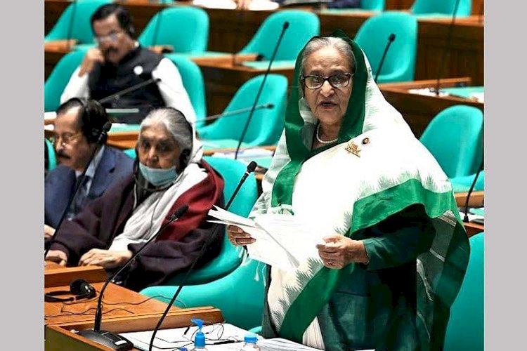 পণ্যমূল্য সহনীয় রাখতে সরকারের পাশাপাশি জনগণেরও নজরদারি চাই : সংসদে প্রধানমন্ত্রী