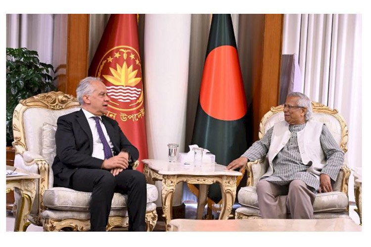 ইতালি বাংলাদেশ থেকে আরও কর্মী নিয়োগ করতে আগ্রহী : প্রধান উপদেষ্টাকে মাত্তেও